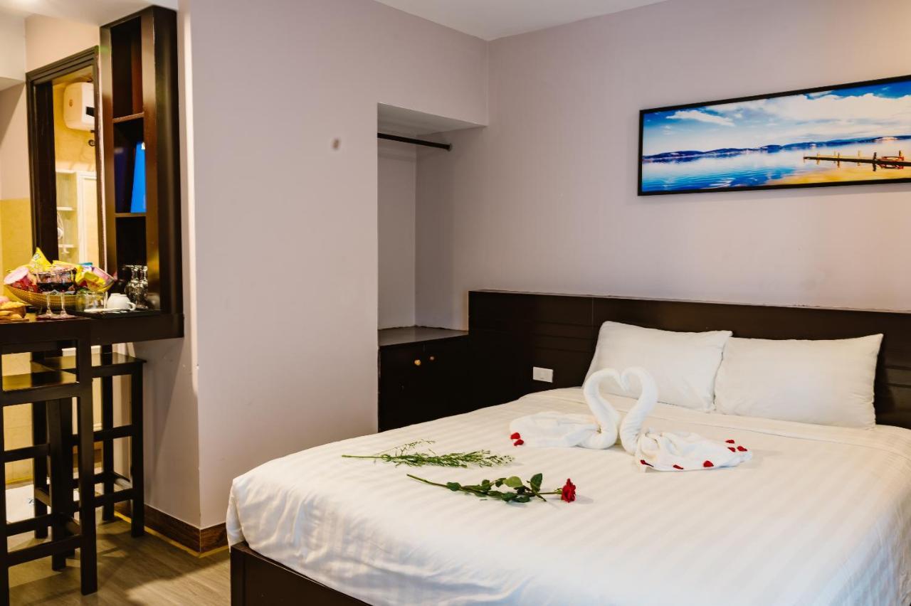 Nalini Hotel & Apartment Da Nang Buitenkant foto